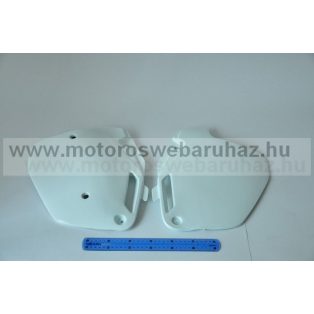 MŰANYAG ELEM, OLDALTÁBLA HONDA (2626UFO)