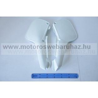 MŰANYAG ELEM, OLDALTÁBLA SUZUKI (3923UFO)
